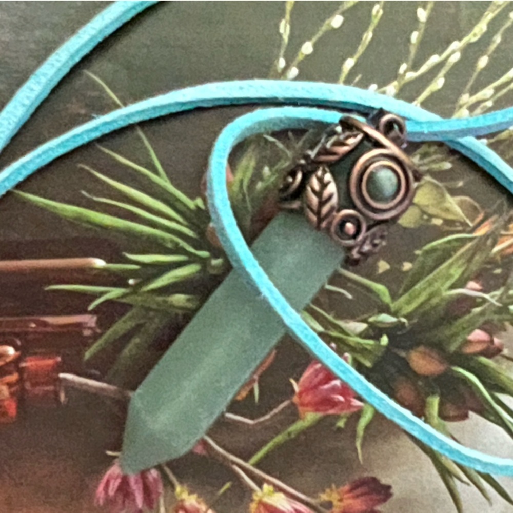 Lg Aventurine hexagon point necklace